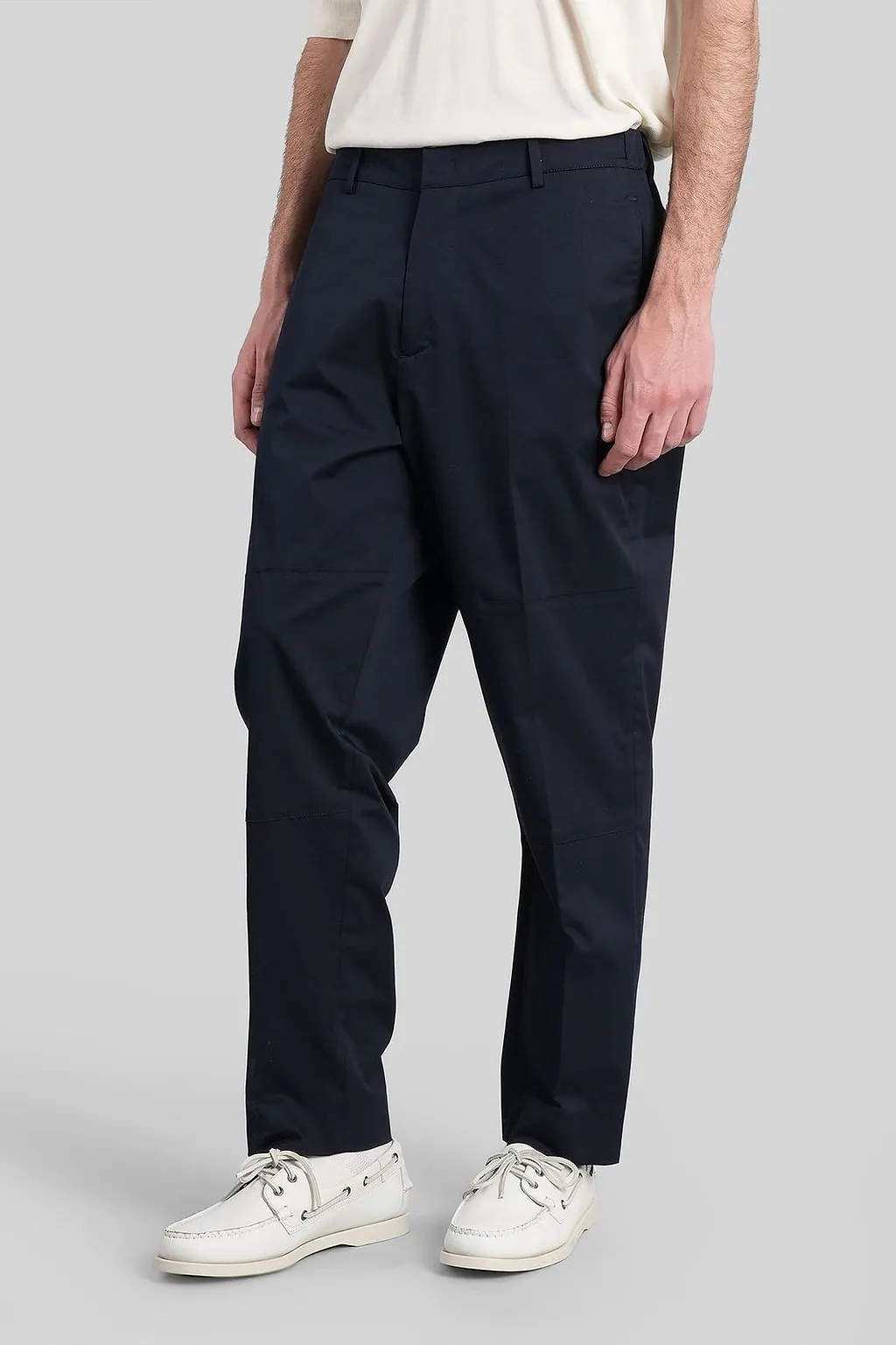 Grayed Diky Pleated Trousers