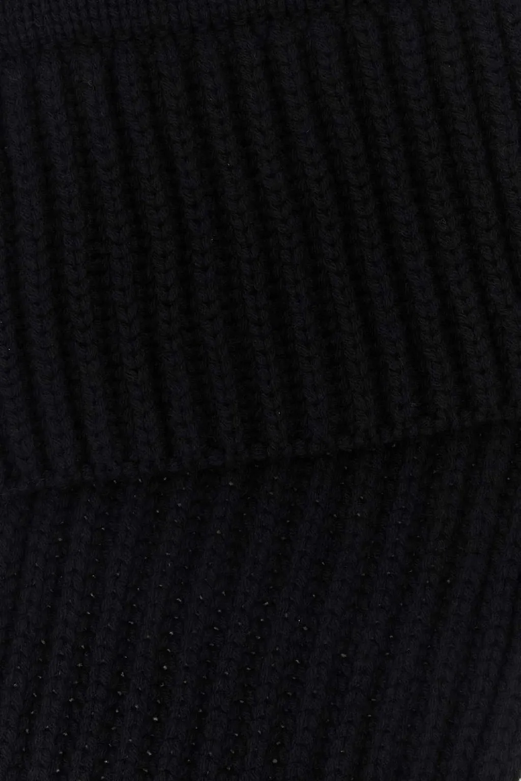 Gucci Logo Detailed Cable Knit Scarf