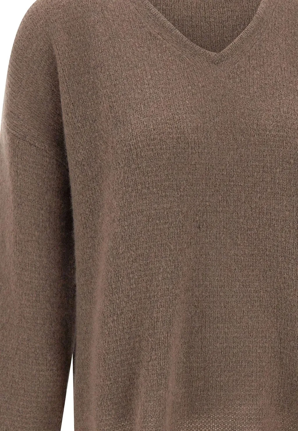 Hemisphere V-Neck Ribbed Knitwear