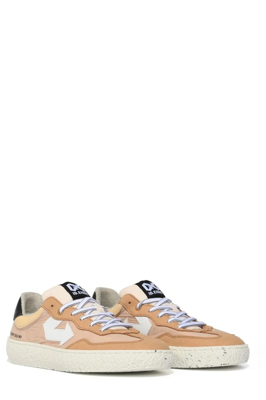 Uriu Low-Top Sneakers