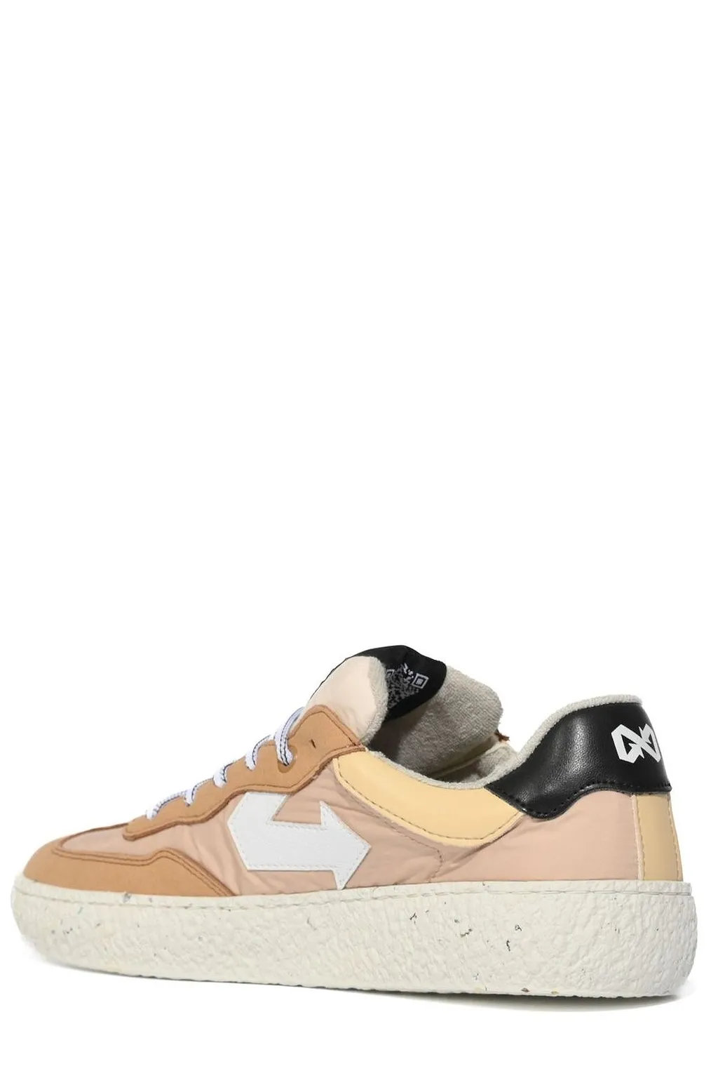 Uriu Low-Top Sneakers