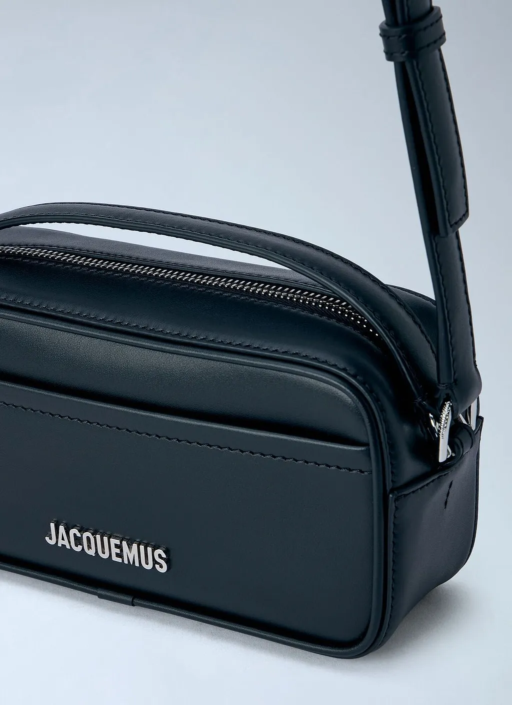Jacquemus Le Baneto Compact Messenger Bag