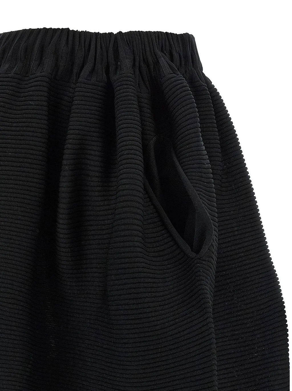 Moving Knit Skirt