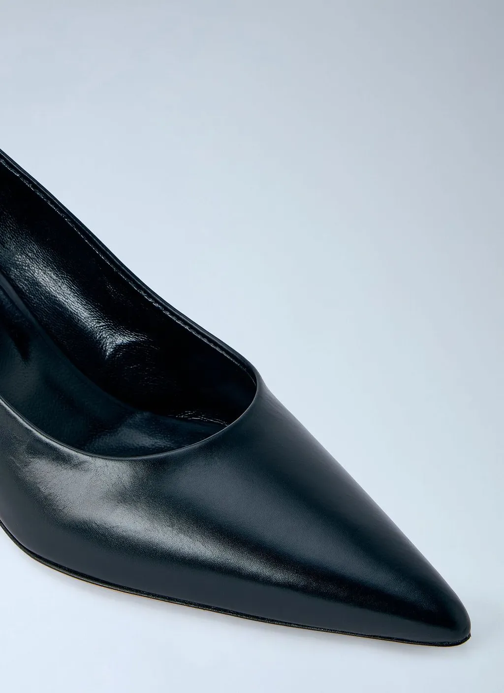 Jude Blade Pointed Low Heel Pumps