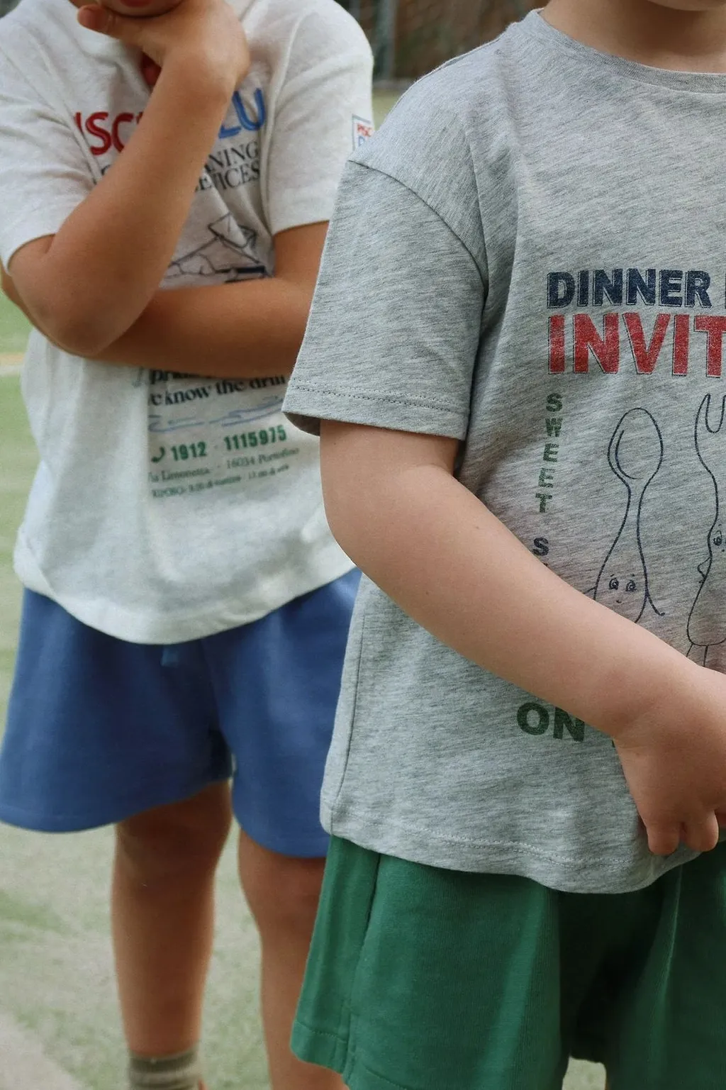 Famo Dinner Party Print T-Shirt
