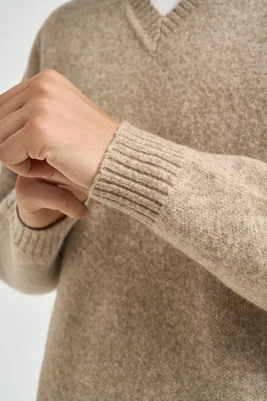 Les Deux Classic V-Neck Knitted Sweater