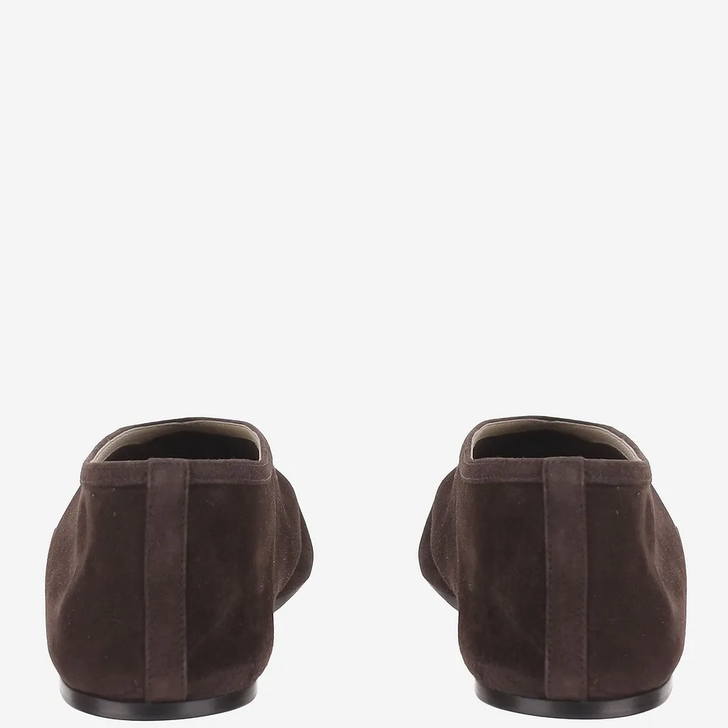 Le Monde Beryl Suede Tapered-Toe Slippers