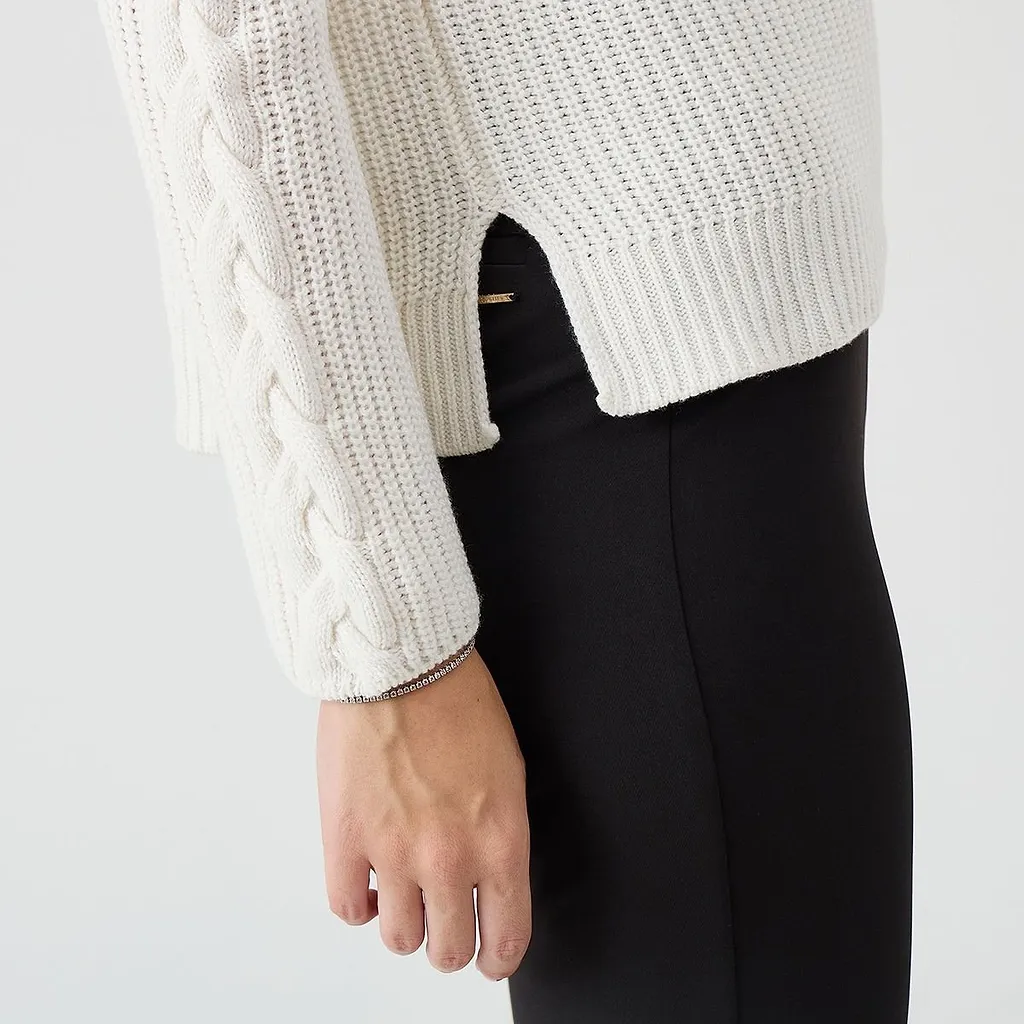 Le Tricot Perugia Cable-Sleeve Turtleneck Sweater