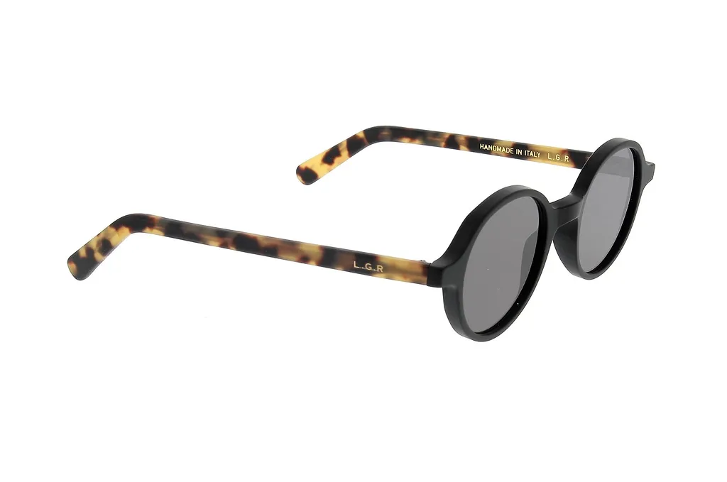 L.G.R Reunion Oval Frame Sunglasses