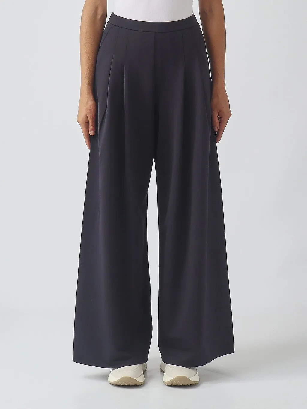 Mmlvongola Pleated Pants