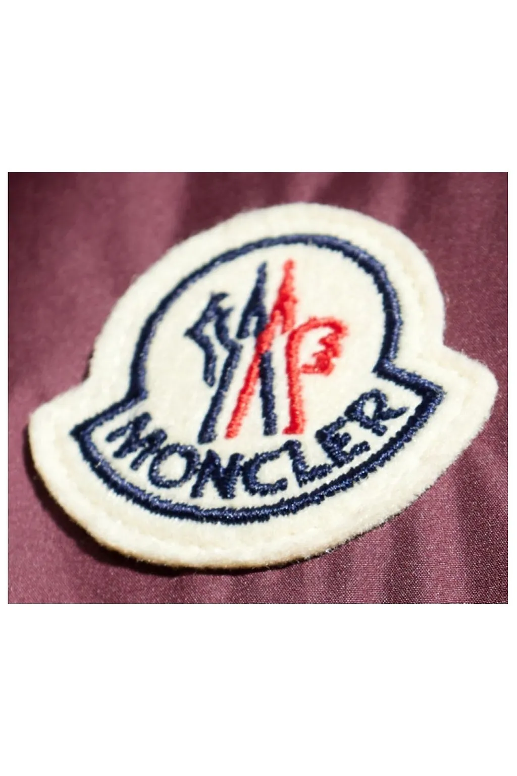 Moncler Logo Patch Zip-Up Hooded Gilet