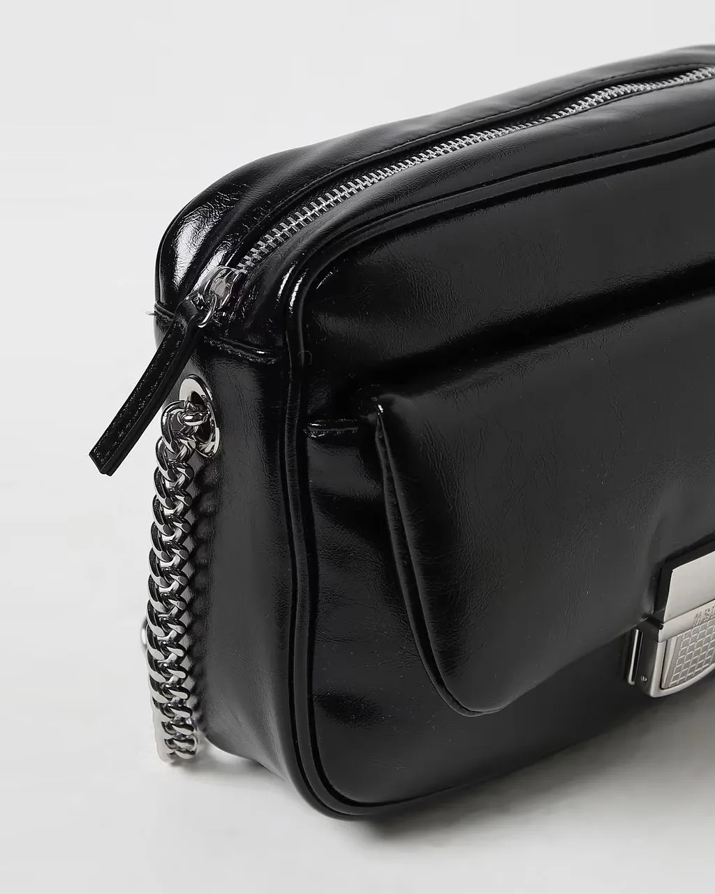 Puffy Clic Camera Shoulder Bag