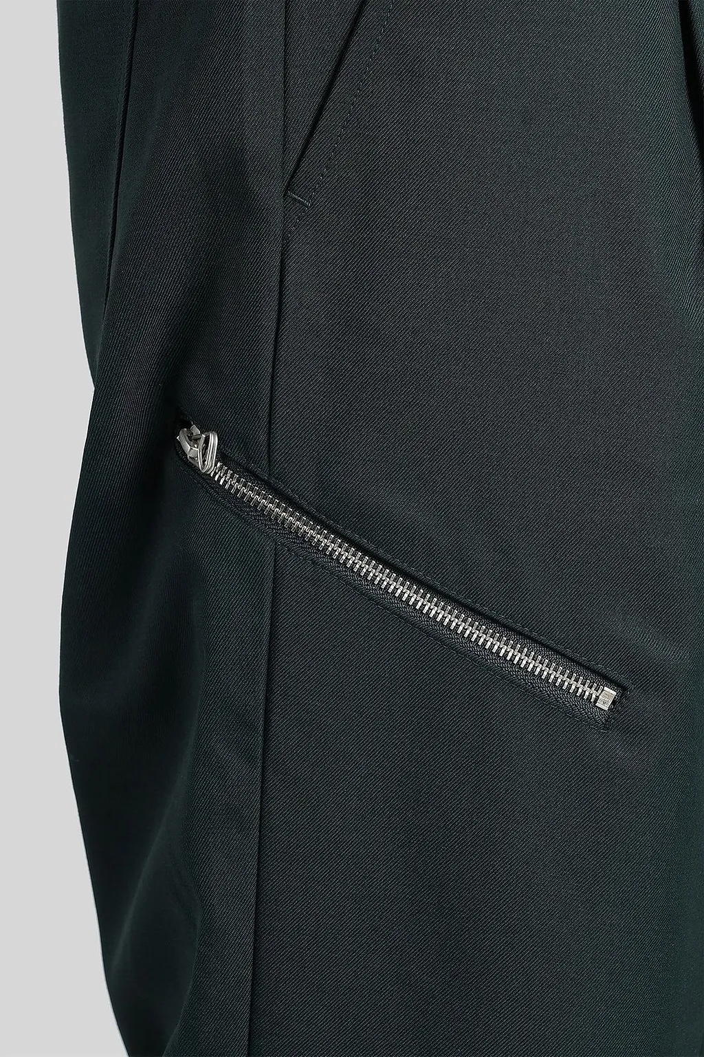 Peacemaker Pleated Front Zip Detailed Trousers