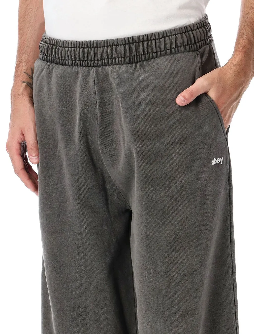 Lowercase Wide-Leg Joggers