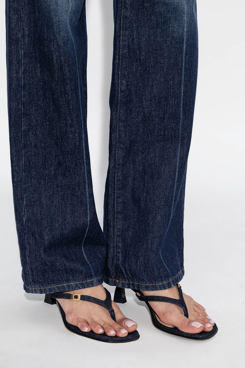 Nodaleto Embellished Thong-Heel Mules