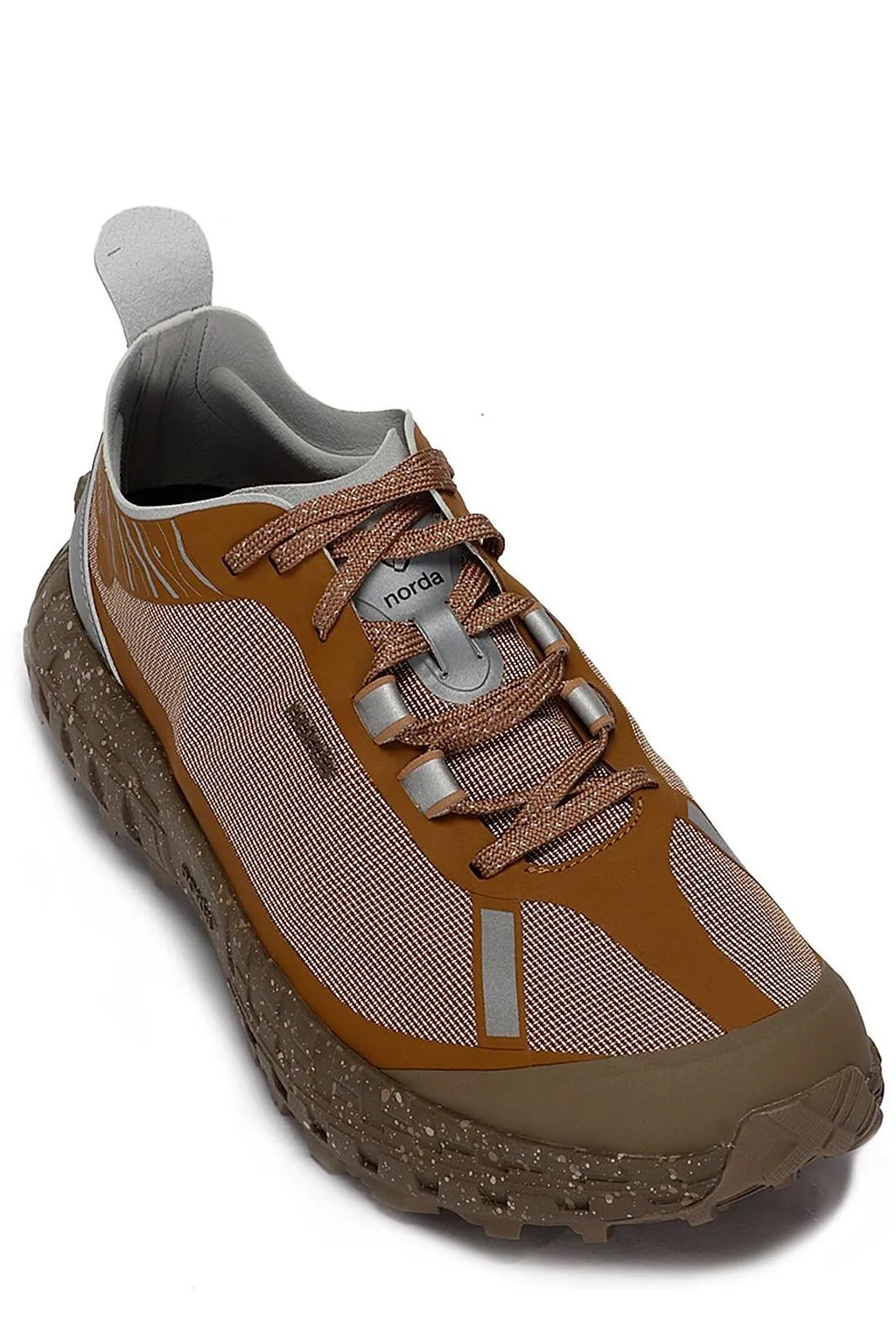 Norda Mesh Panelled Low-Top Sneakers