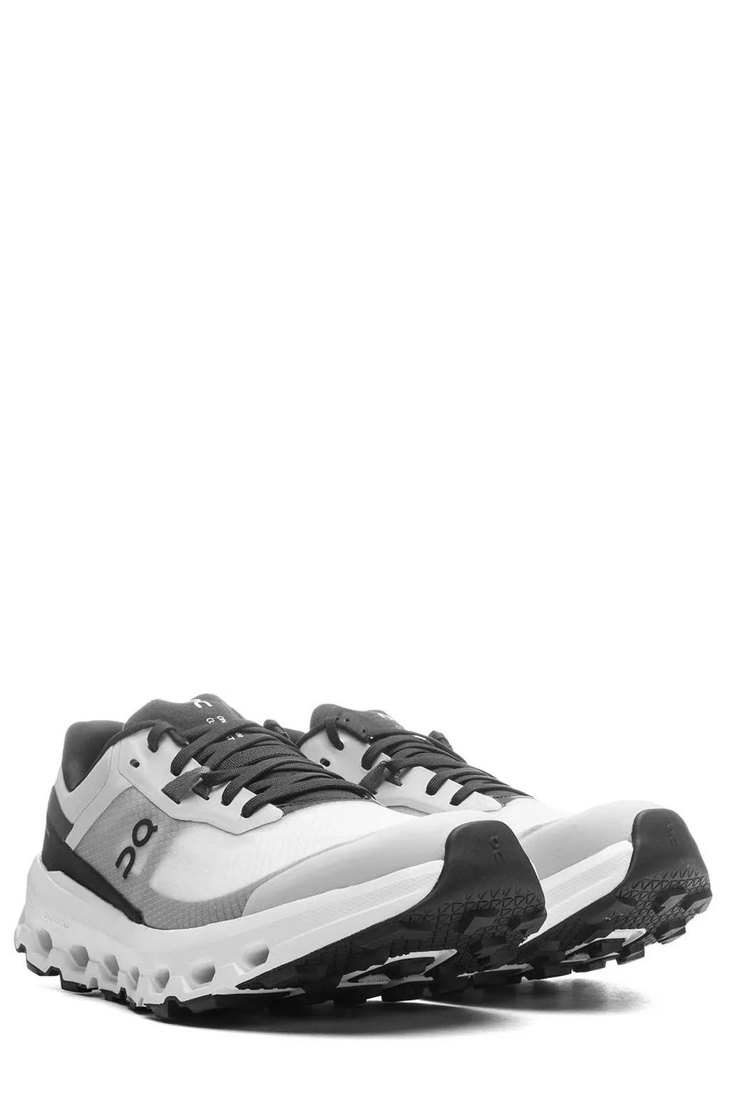 Cloudvista 2 Lace-Up Sneakers