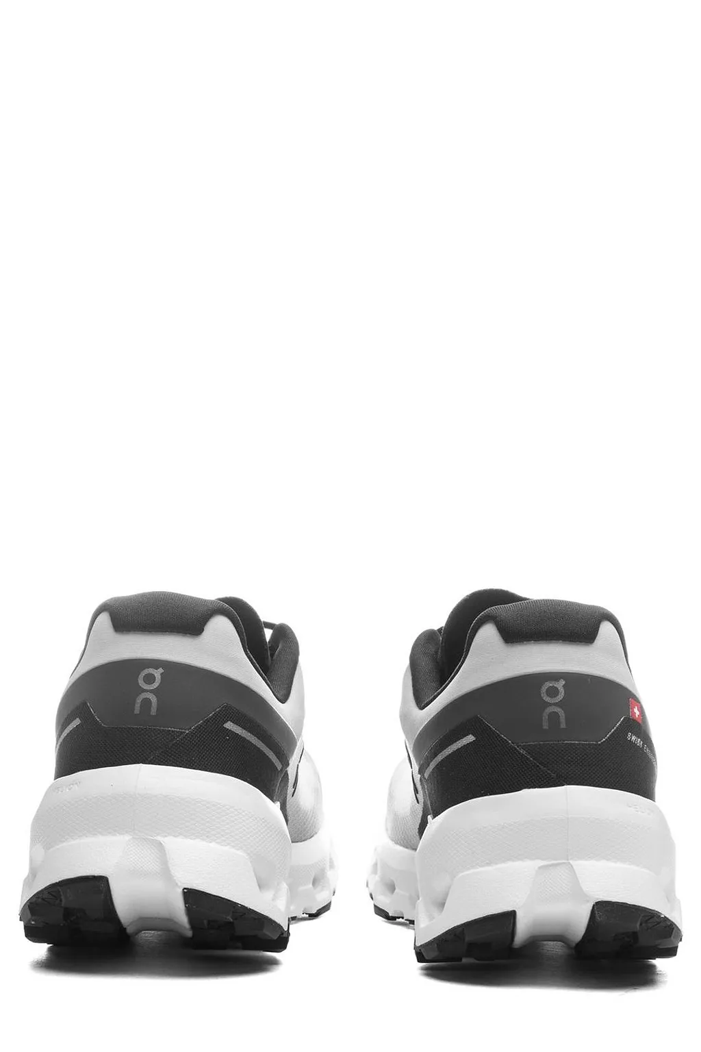 Cloudvista 2 Lace-Up Sneakers