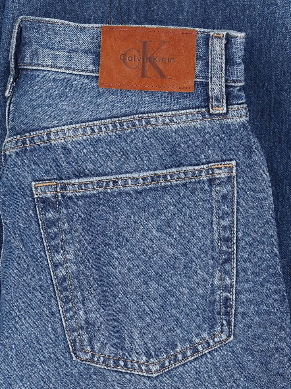 Calvin Klein Regular Straight-Leg Jeans