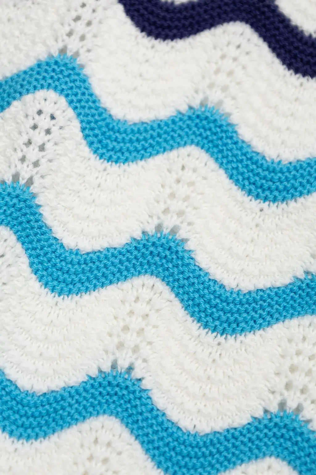 Casablanca Kids Crocheted Wave-Knit Shorts