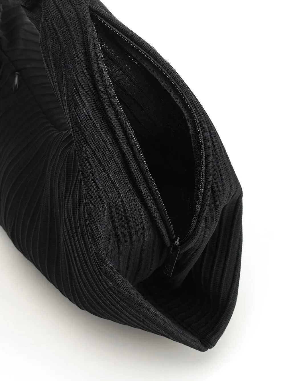 Cfcl Daifuku Pleated Medium Shoulder Bag