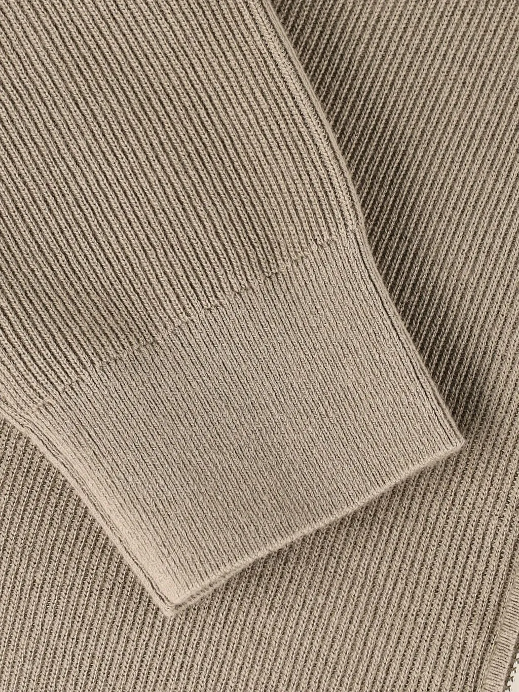 Closed Ribbed Zip-Up Cardigan