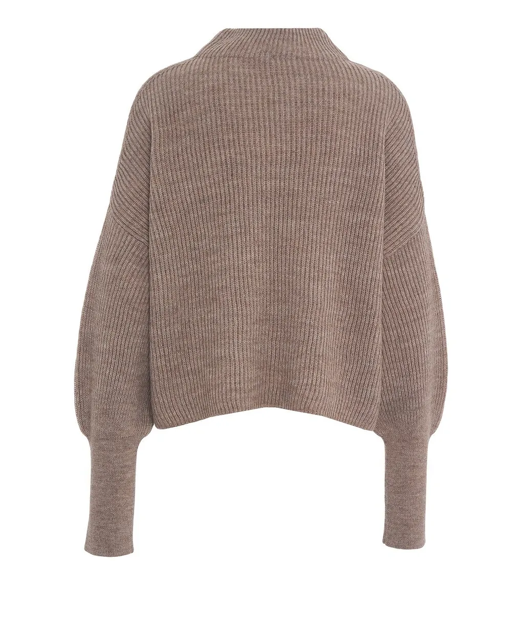 Closed Ribbed Knit Jumper