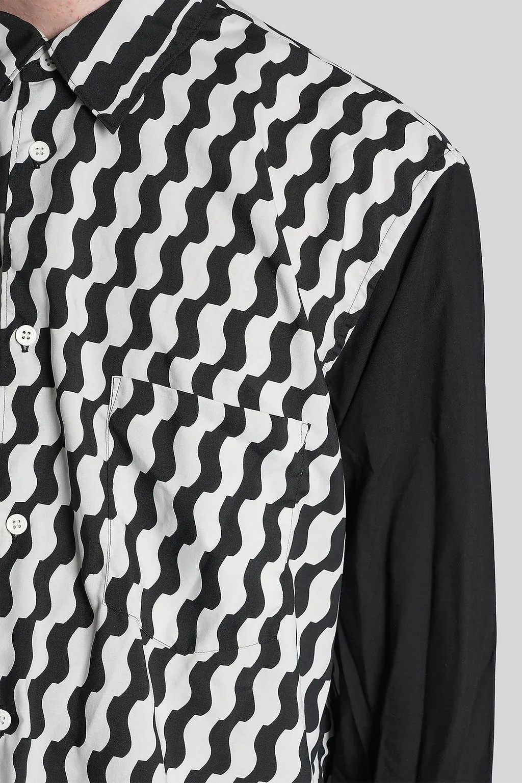 Patterned Long-Sleeved Shirt