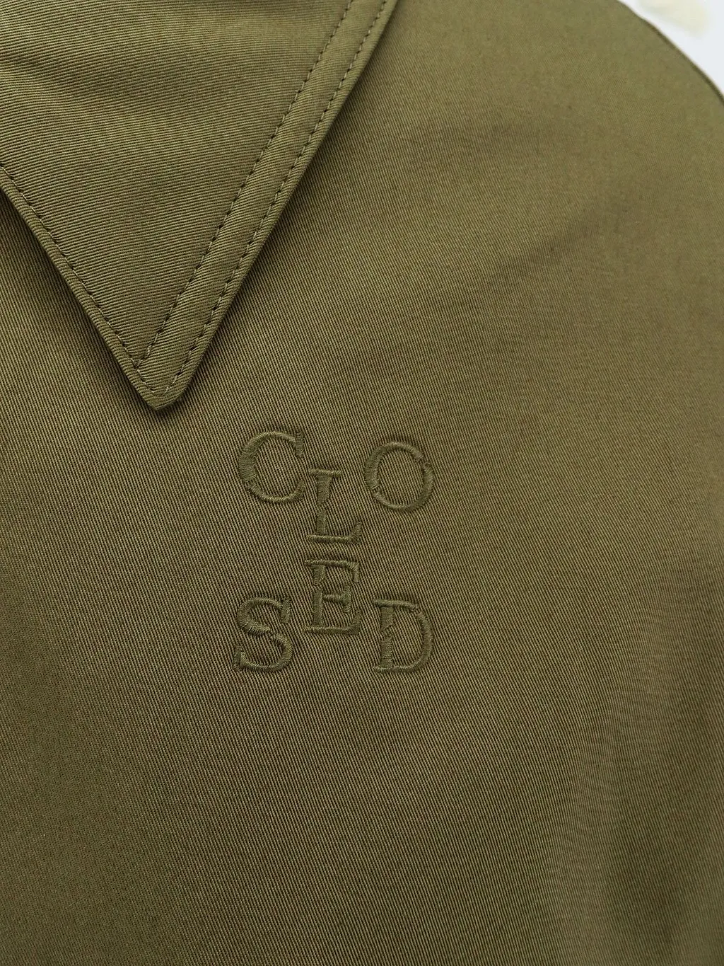 Closed Embroidered Drawstring Jacket