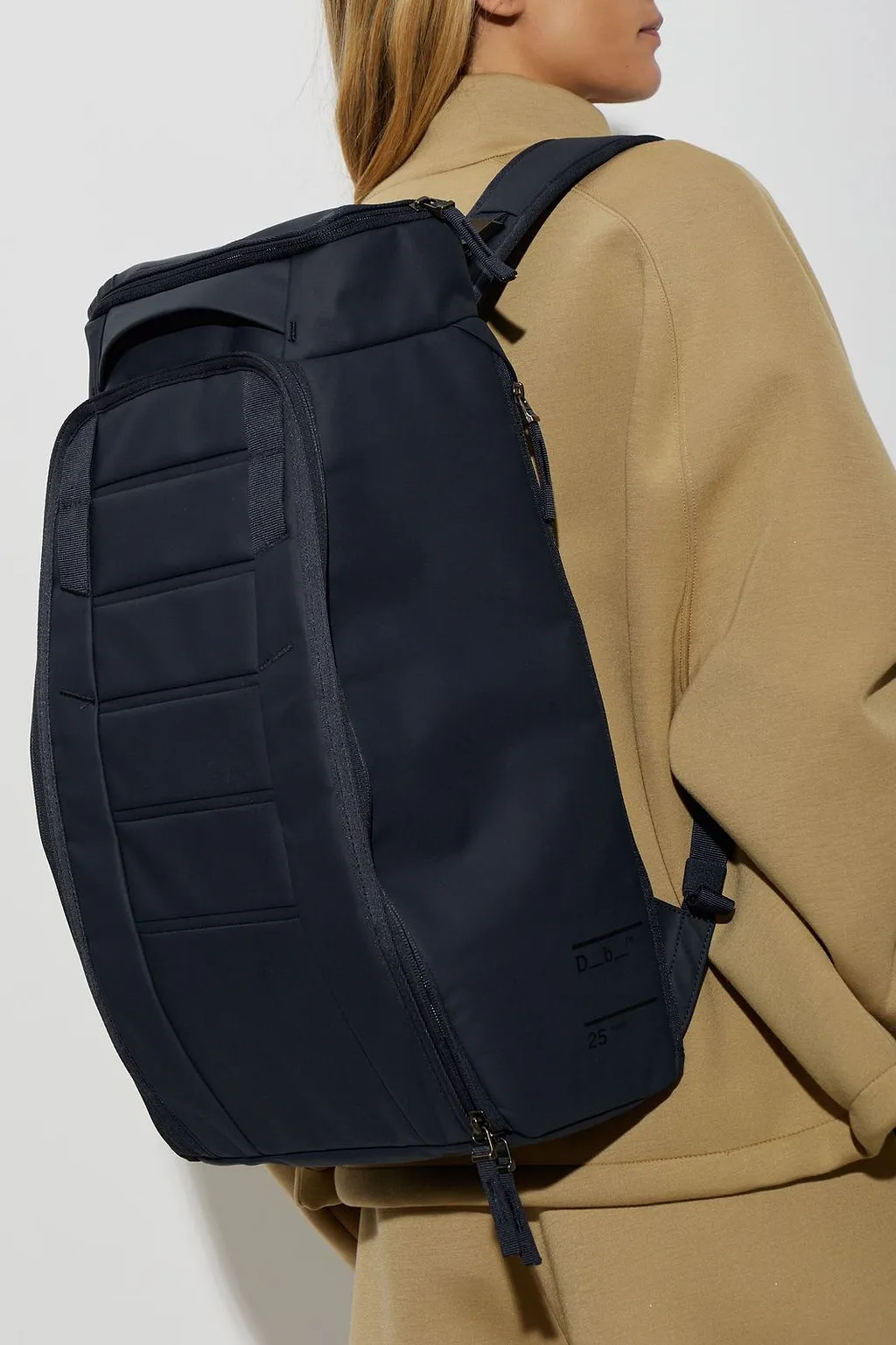 Hugger 25L Backpack