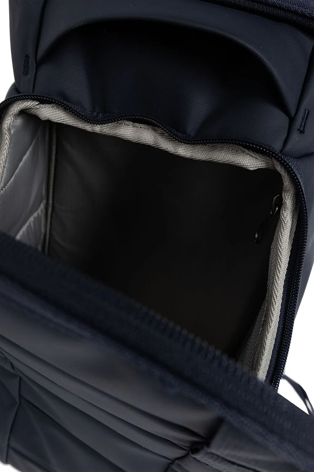 Hugger 25L Backpack