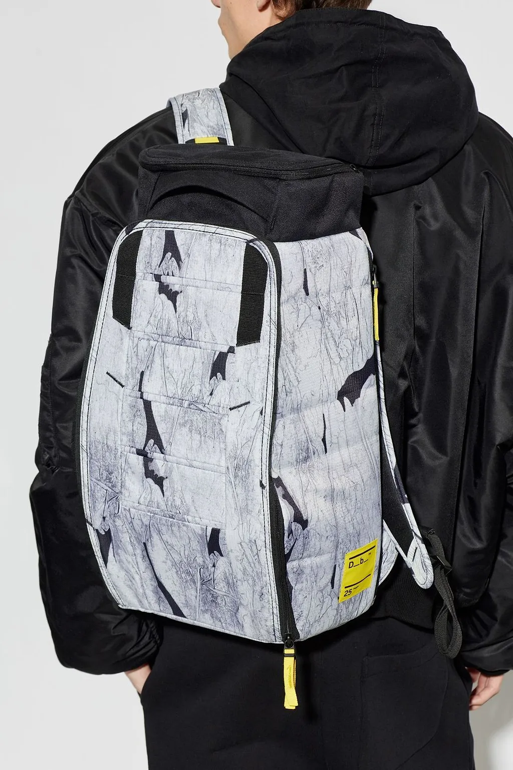 Hugger 25L Printed Backpack