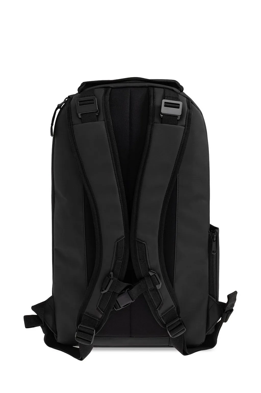 Ramverk 26L Travel Backpack