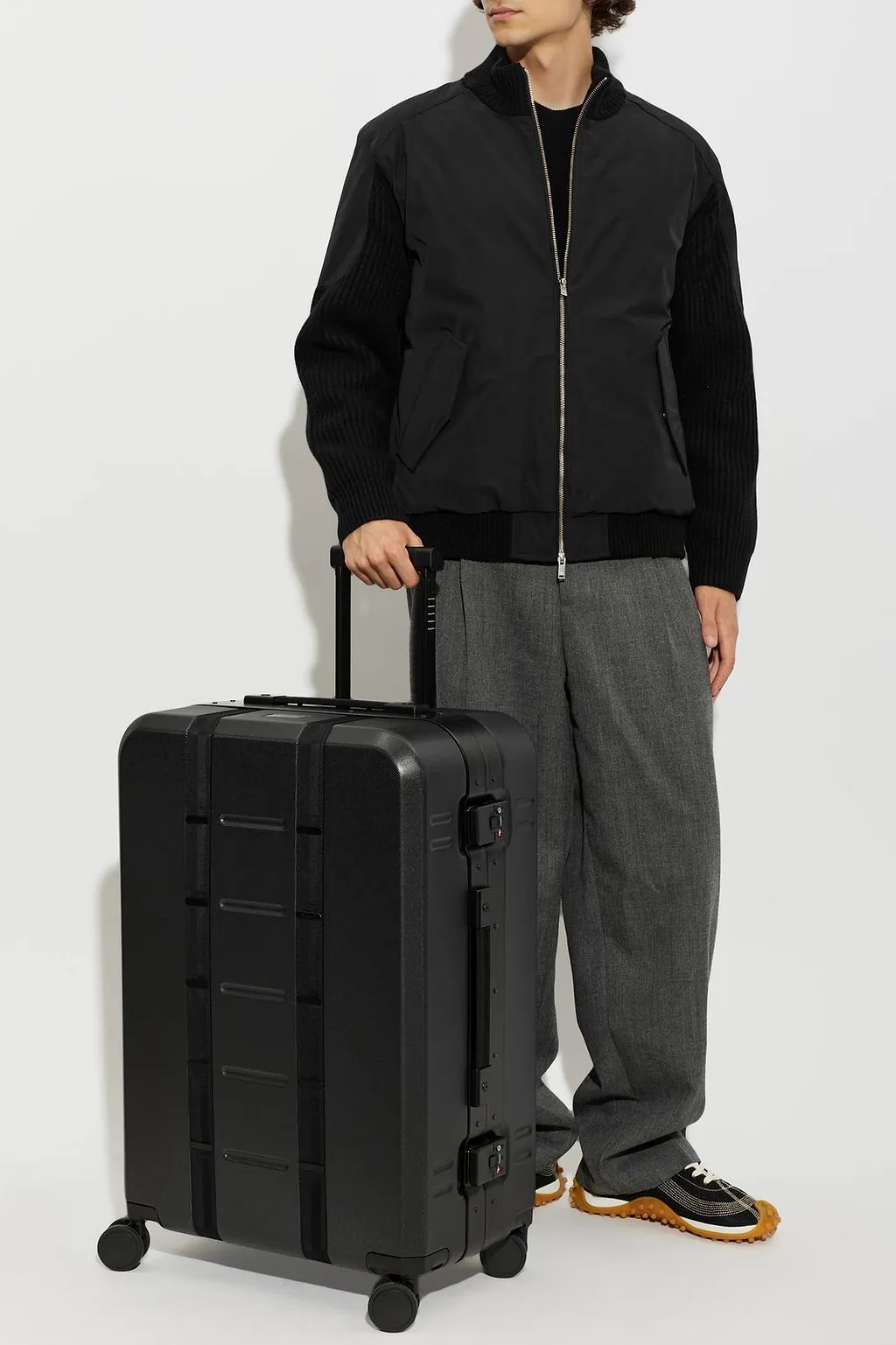 Ramverk Pro Large Check-In Suitcase