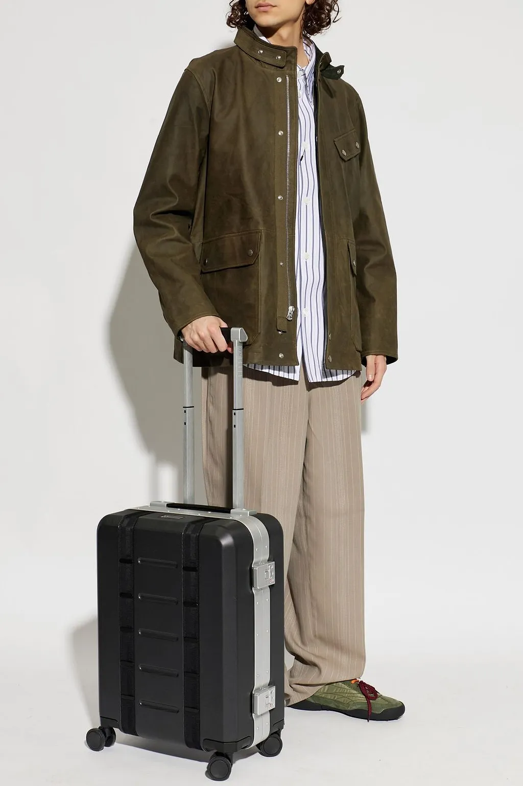 Ramverk Pro Carry-On Suitcase