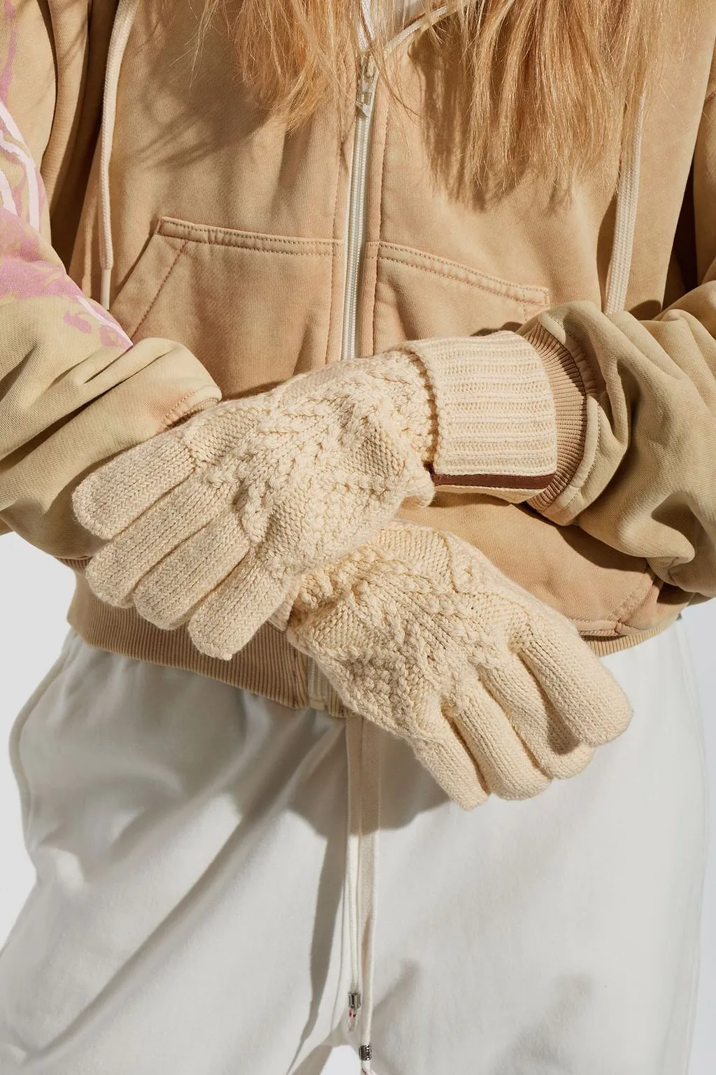 K Inotto Cable-Knit Gloves