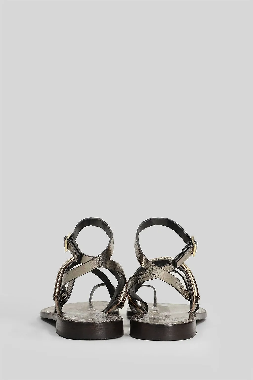 Donnarì Ankle-Strap Buckled Sandals
