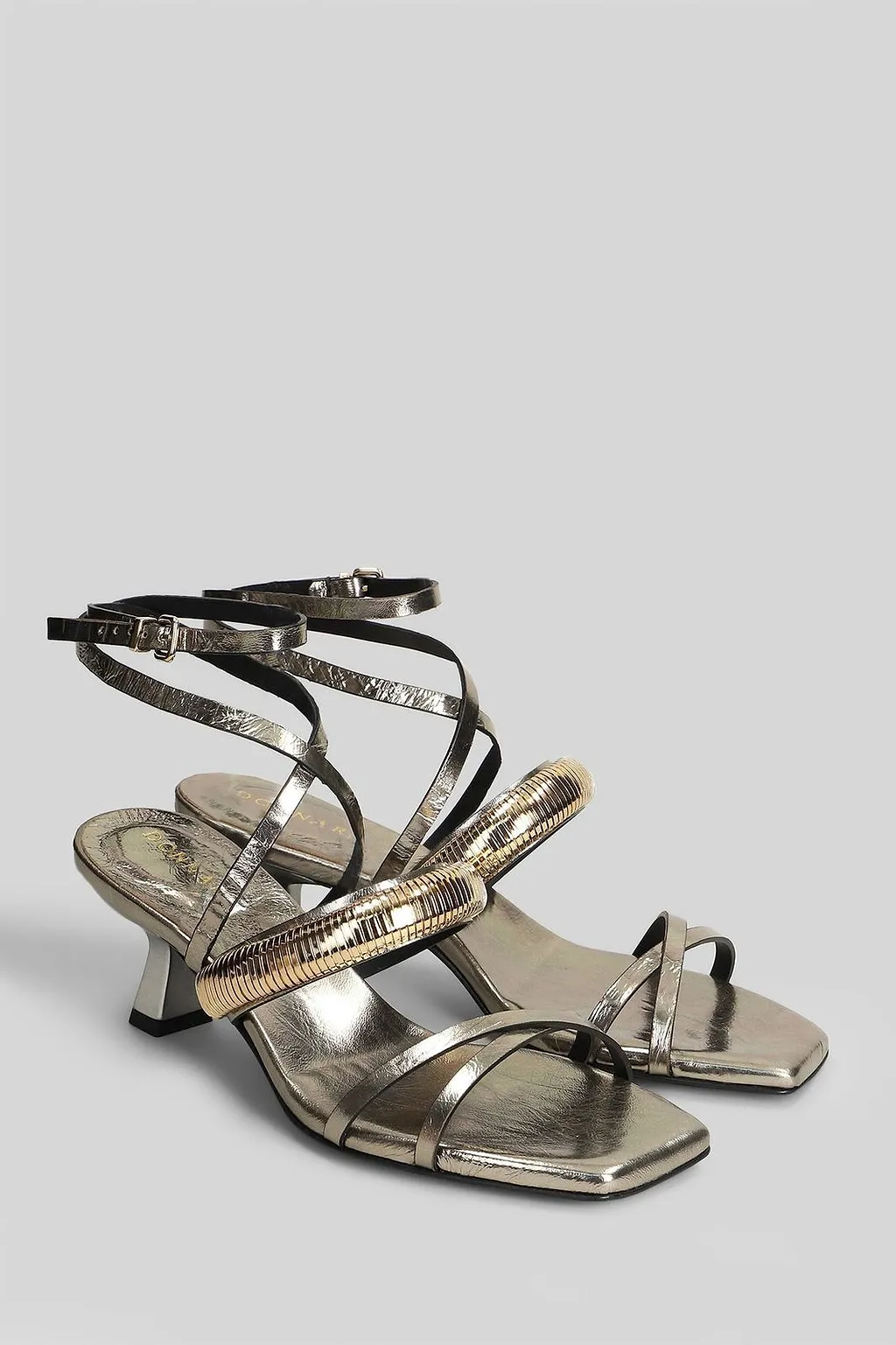 Donnarì Metallic-Effect Kitten Heeled Sandals