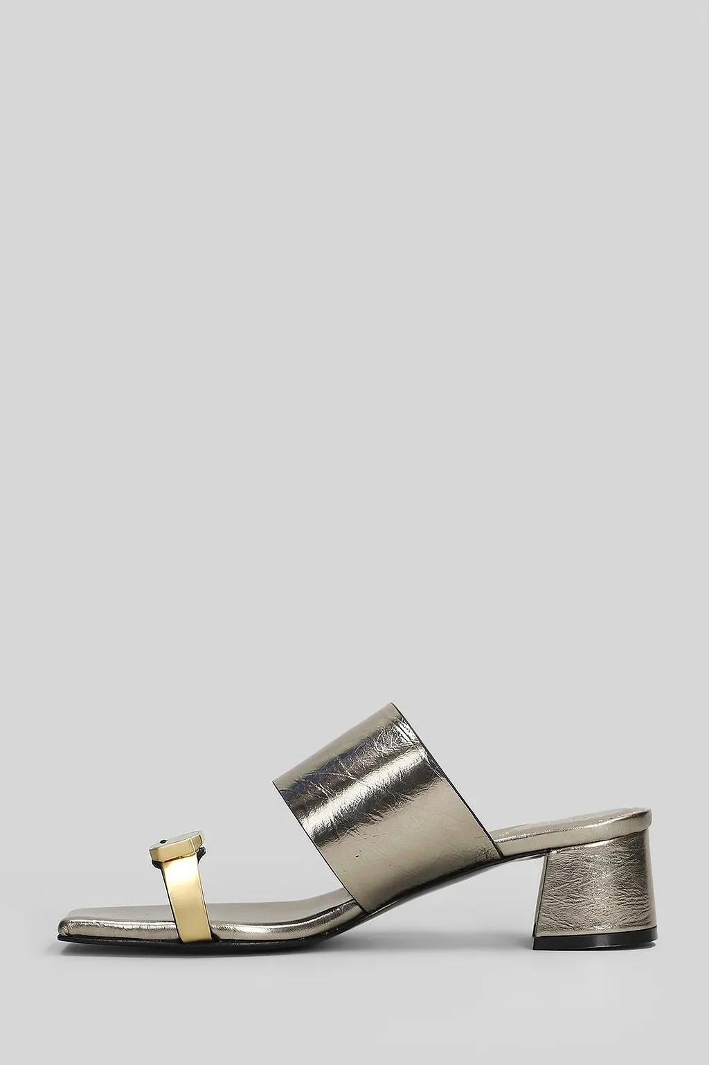 Donnarì Square-Toe Slip-On Sandals