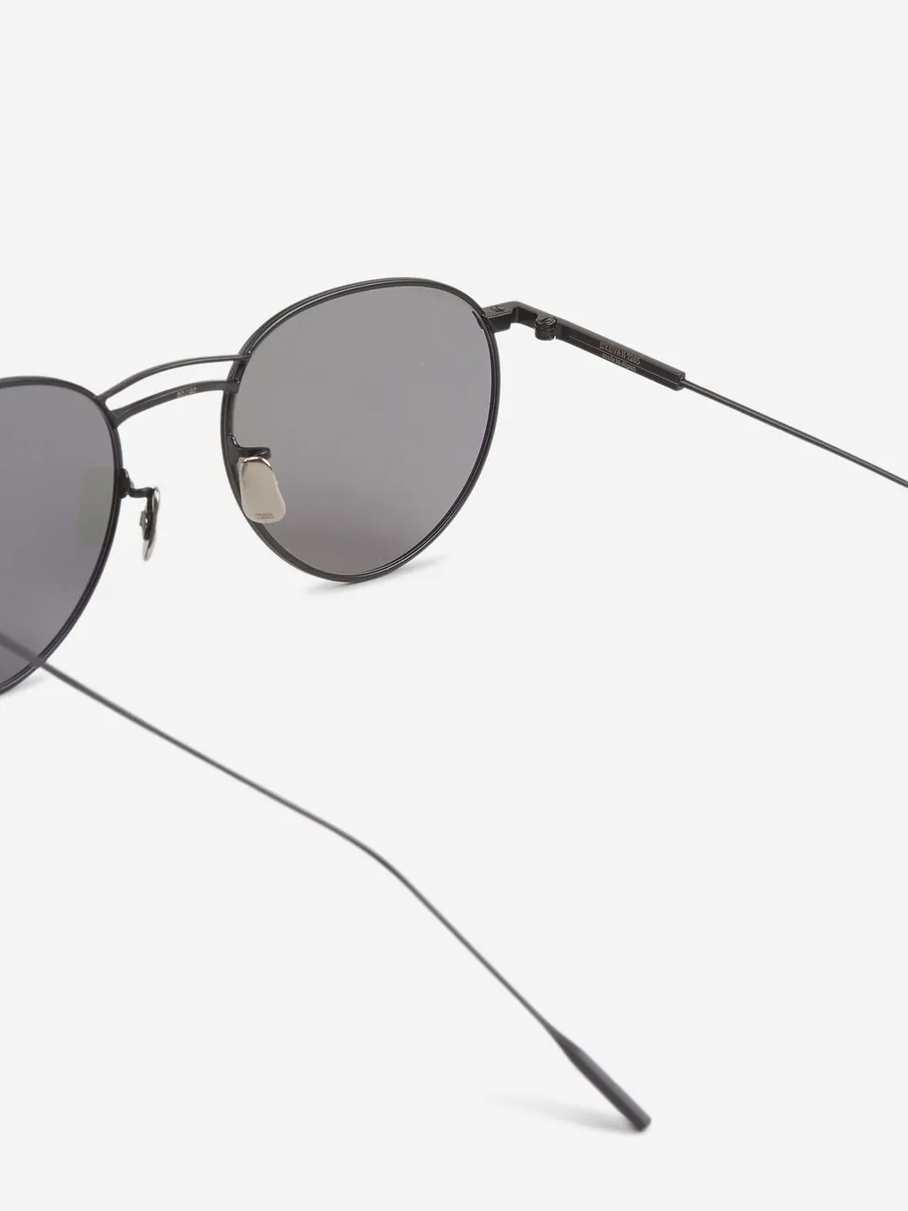 Eyevan 7285 Round Frame Sunglasses
