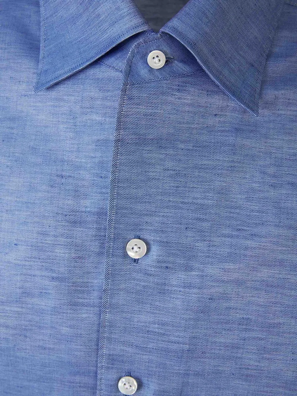 Fray Button-Up Long-Sleeved Shirt