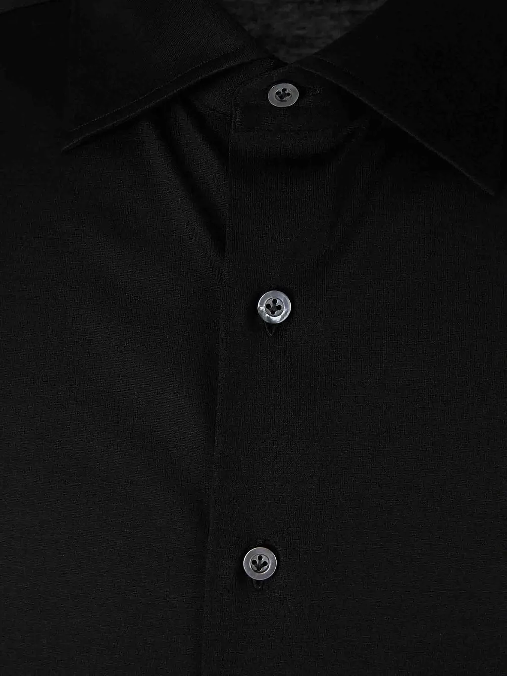 Fray Button-Up Long-Sleeved Shirt
