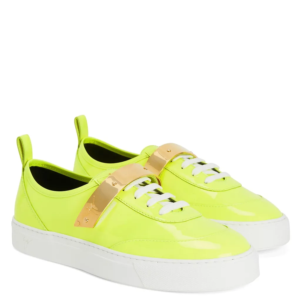 Zenas Low-Top Sneakers