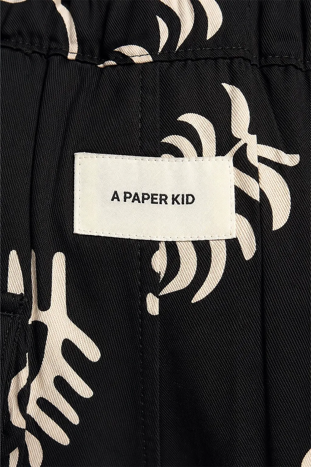 A Paper Kid Logo Patch Graphic-Print Shorts