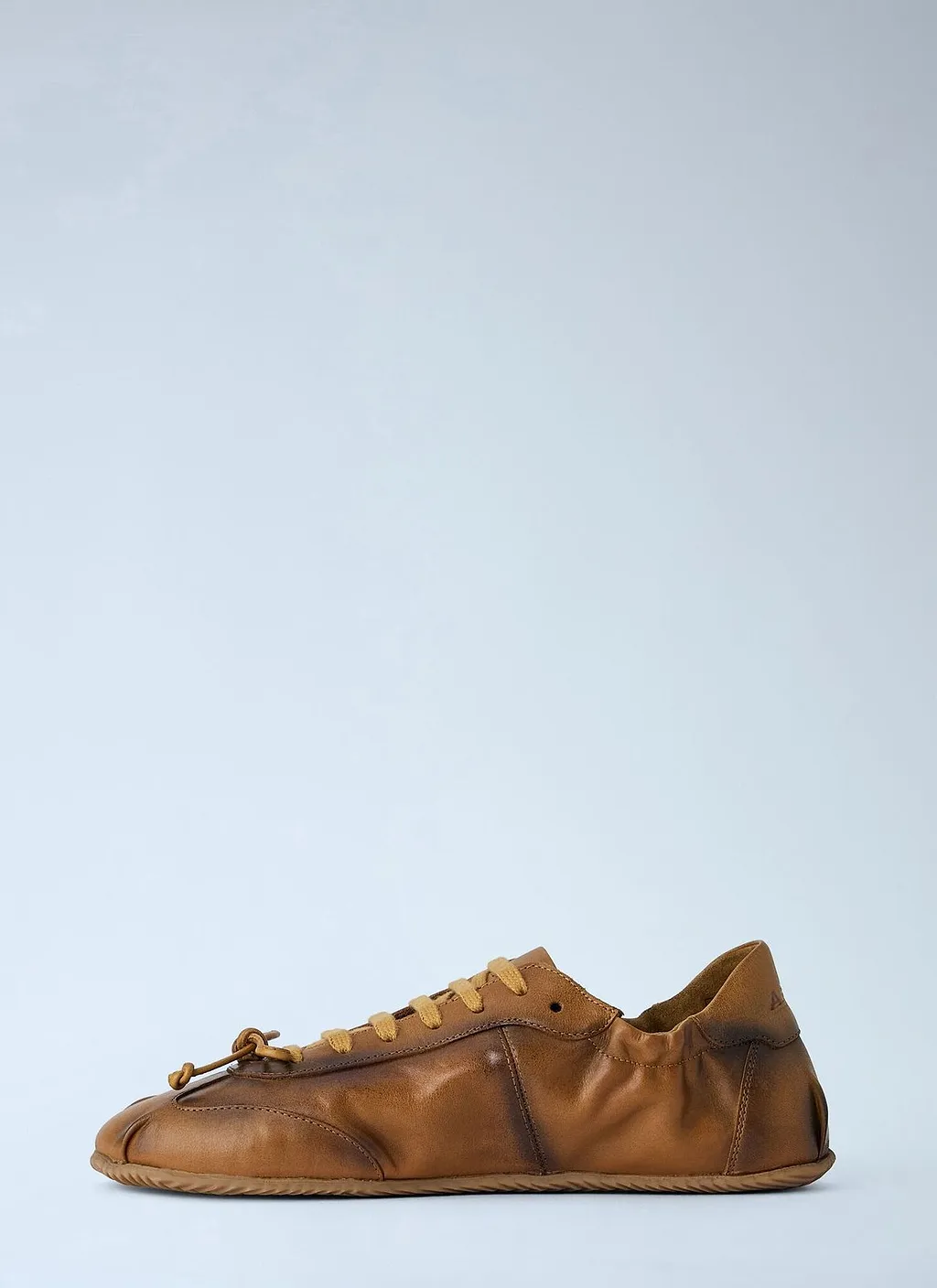 Ballerina Low-Top Sneakers