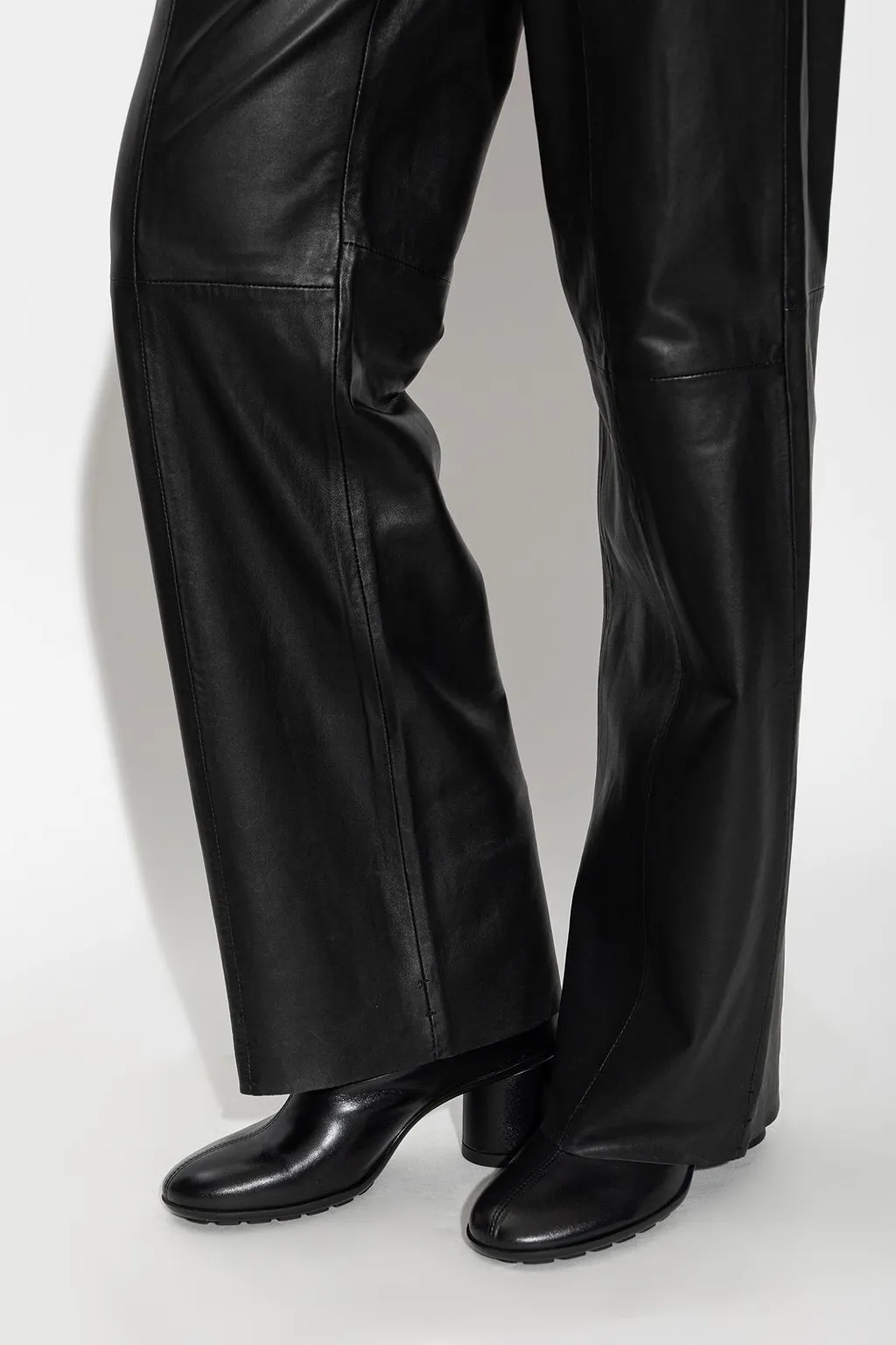 Agl Curvy Block Heel Ankle Boots