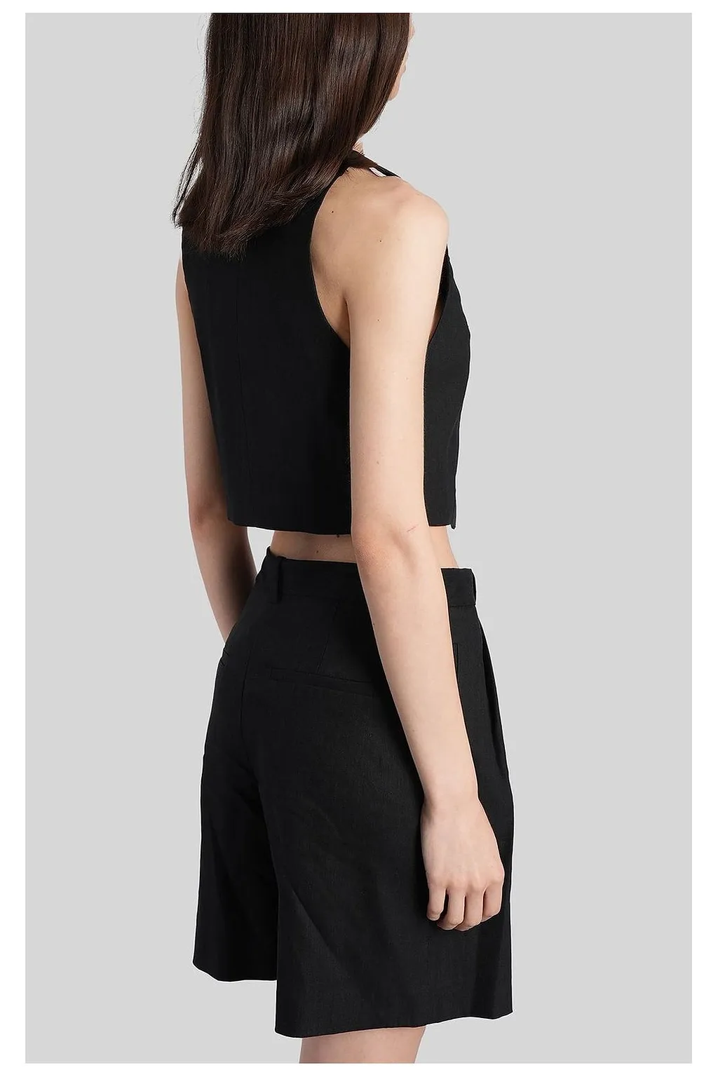 Alice + Olivia Donna Buttoned Cropped Waistcoat