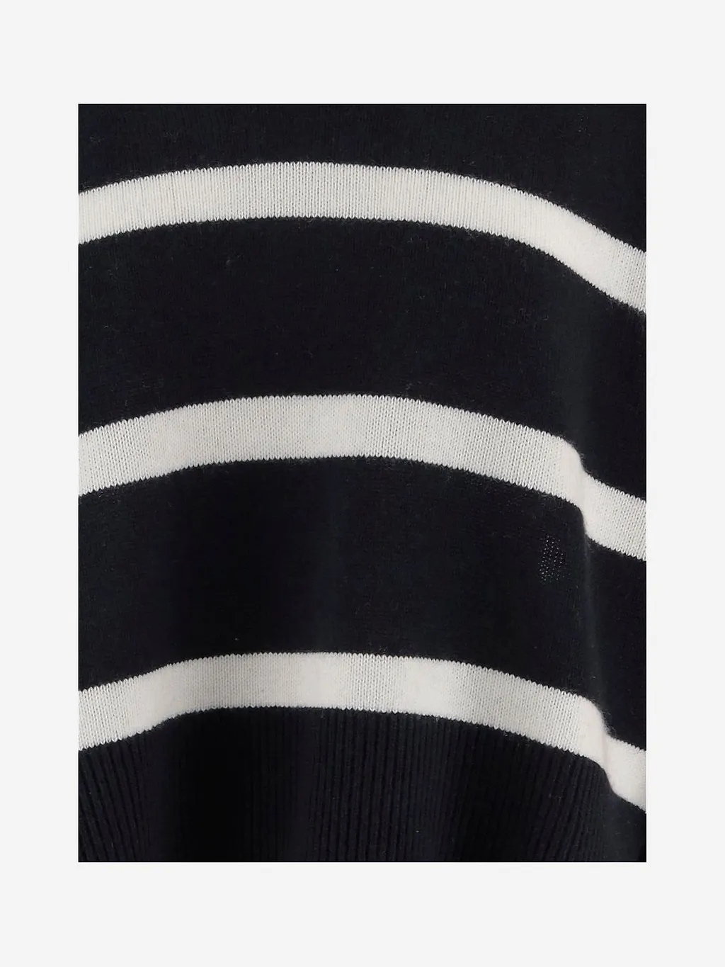 Allude Striped V-Neck Sweater