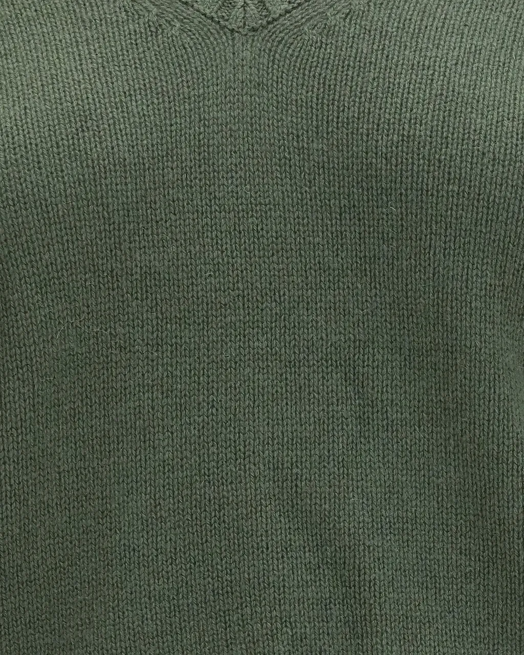 Allude V-Neck Cashmere Knitted Sweater