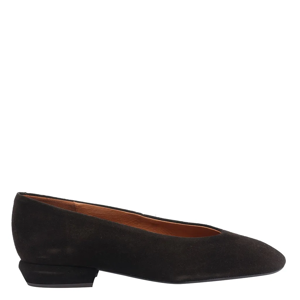 Angel Alarcon Katya Round Toe Pumps